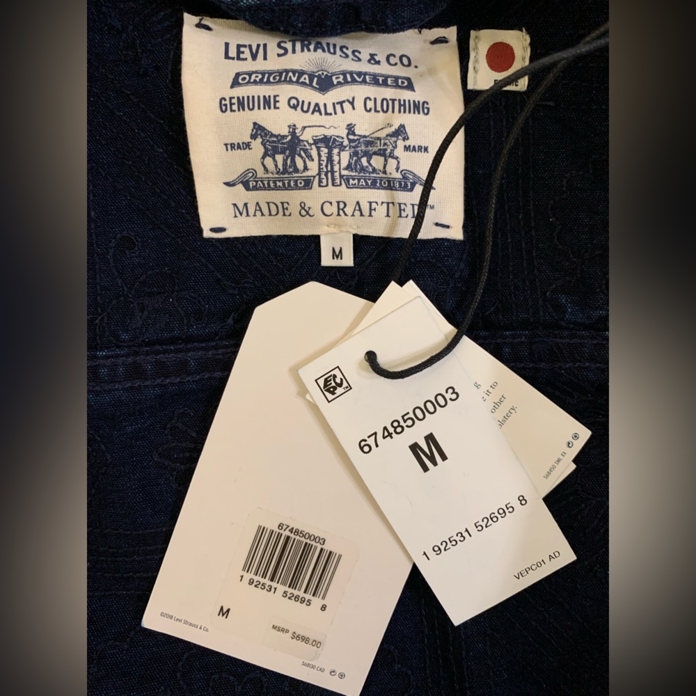 NWT Levi’s Men’s Size M Embroidered Trucker Jacket - Picture 8 of 13